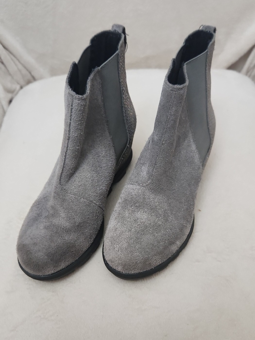 Sorel Youth Girls Joan Of Arctic Gray Suede Chelsea Pull On Ankle Boots Sz 2